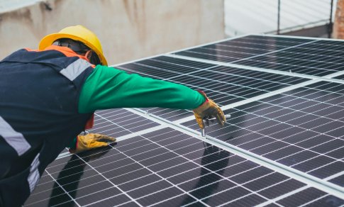 Parama saulės elektrinėms: rinkoje susiklostė unikali situacija