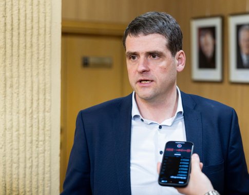 „Nemuno aušrą“ finansavo Rusijos oligarchų patikėtinis A. Brusokas „Nemuno aušrą“ finansavo Rusijos oligarchų patikėtinis A. Brusokas