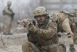 Kurios šalys suteikia daugiausia karinės pagalbos Ukrainai?
