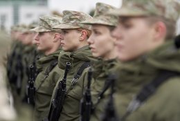 Pradinę karo tarnybą pradėjo daugiau kaip pusė tūkstančio savanorių