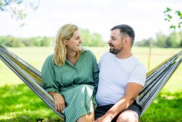 Vis daugiau žmonių svarsto apie vaikų globą ar įvaikinimą