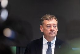 Vidmantas Janulevičius. Ekonomika rytiniame flange: paskutiniai lengvi meta ...