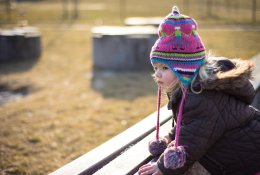 Introvertas ir ekstravertas: kaip kurti ryšį su skirtingais vaikais?