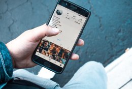 Nustemba sužinoję, kiek laiko iš tiesų praleidžia socialiniuose tinkluose: ...