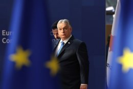 ES lyderiai susirėmė su Orbanu dėl veto Ukrainos paskolai