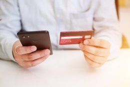 Telefoniniai sukčiai prakalbo lietuviškai: dirbtinis intelektas apgauna net ...