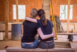 Į darbo pokalbį – su mama už parankės: tendencija, kuri populiarėja Lietuvo ...