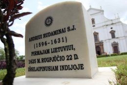 Paminklas pirmajam lietuviui, išsilaipinusiam Indijoje