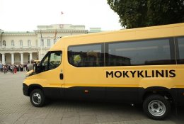 Savivaldybėms perduoti dar 48 nauji mokykliniai autobusai