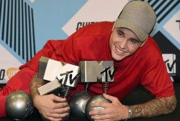 MTV Europos muzikos apdovanojimų ceremonijoje triumfavo Dž. Byberis