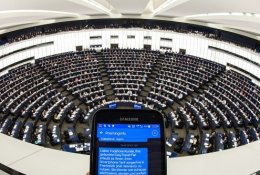 Europos Parlamentas panaikino tarptinklinio ryšio mokestį