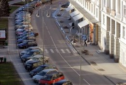 Sostinės centre ir Naujamiestyje bus tvarkingiau statomi automobiliai