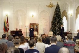 Startavo nacionalinė akcija „Knygų Kalėdos"