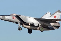 Iš Sovietų Sąjungos spruko kariniais lėktuvais