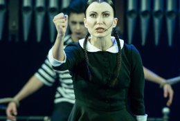 Karina scenoje priėmė Trečiadienės iššūkį