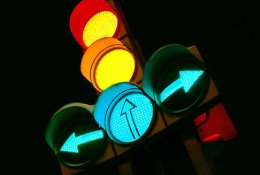 Idėja spūstims mažinti – atsisakykime šviesoforų?