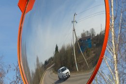 Sferiniai veidrodžiai: beveik nepastebimi, bet naudingi