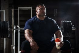 Pasaulio galiūnas sportu dar nepasisotino