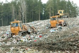Šiukšlių kalnus rūšiuosime ar deginsime?