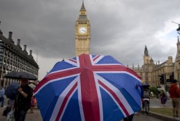 Kaip į „Brexit“ vilkinimą reaguoja Lietuvos atstovai?