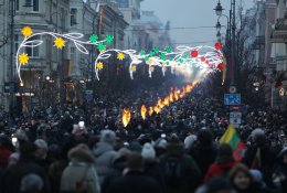 Į Vasario 16-osios renginius sostinėje – nemokamu viešuoju transportu
