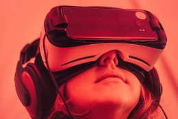 Mokslininkai atskleidė galimą technologijų poveikį vaikams