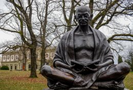 Mahatma Gandis: pergalę galima pasiekti be smurto