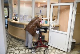 Šiandienos aktualijos: nevienodos sąlygos gydytis, darbo vieta sau ir daugiabučiai – pamestinukai