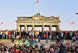 Savaitės kalendorius: Brandenburgo vartų atvėrimas ir kiti svarbūs įvykiai