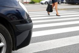 Šiandienos aktualijos: pamirštamos pėsčiųjų teisės, medikų klaidos ir bronchitas