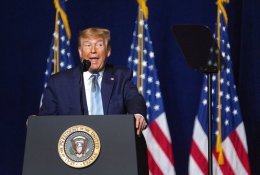 D. Trumpas pagrasino Irakui sankcijomis, jeigu Bagdadas elgsis priešiškai