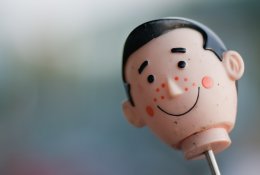 Kankina ne tik paauglius: kaip kovoti su suaugusiųjų akne?