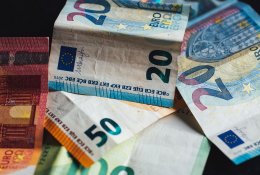 Seimas spręs dėl minimalaus atlyginimo: kokie pokyčiai siūlomi?