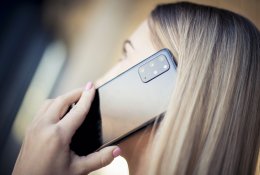 Neperžengus namų slenksčio: technologijos, kurios gali padėti prižiūrint senolius