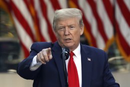 D. Trumpas: JAV gali siekti žalos atlyginimo iš Kinijos dėl koronaviruso protrūkio