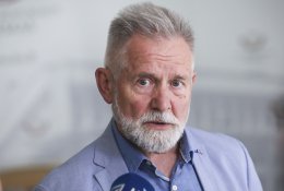 A.Sysas ragina savivaldybes didinti algas socialiniams darbuotojams