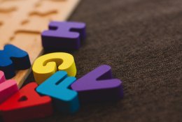 Kaip nepražiopsoti vėluojančios vaiko kalbos raidos?