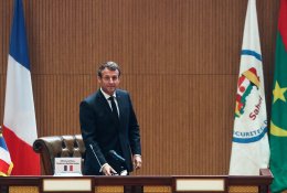E. Macronas performuos Prancūzijos vyriausybę