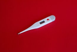 Eilinis rekordas JAV: naujų COVID-19 atvejų skaičius – daugiau nei 65 tūkst.