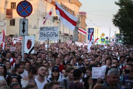 Baltarusijoje devintą vakarą iš eilės vyko protestai prieš A. Lukašenką
