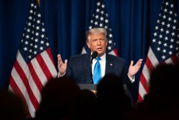 JAV respublikonai partijos suvažiavime liaupsino D. Trumpą ir užsipuolė J. Bideną