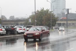 Po lietingos nakties diena bus vėsi