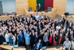 2016–2020 m. Seimo darbai: vaiko pinigai visiems vaikams, senjorams – nemokami vaistai, individualus konstitucinis skundas
