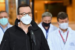 Lenkijos premjeras gina ES biudžeto veto: jis nukreiptas prieš „Europos oligarchiją“