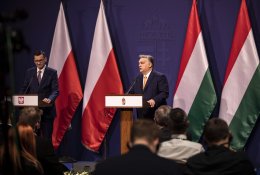 Lenkija ir Vengrija pareiškė viena kitai paramą ginče dėl ES biudžeto