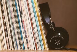 Ruošiame naujametinį grojaraštį: populiarių muzikos platformų paieškos triukai