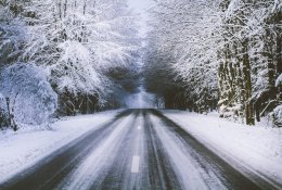 Sinoptikai žada gausų sniegą: kokios klaidos kelyje tokiu oru gali kainuoti itin brangiai?