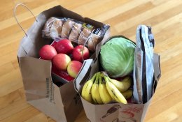 Nuo pirmojo karantino pradžios daugiau būtiniausių maisto produktų atpigo, nei pabrango
