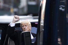 Iš socialinių tinklų išguitas D. Trumpas planuoja kurti savo platformą