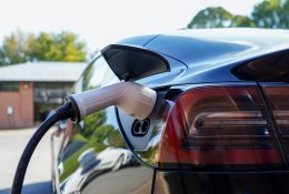Tyrimas: elektromobilis – geriausias pasirinkimas praktiškam lietuviui
